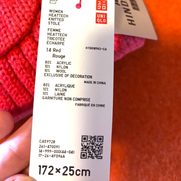 Anya Hindmarch Uniqlo red & pink touch of wool heattech knitted stole scarf NWT - Picture 6 of 9